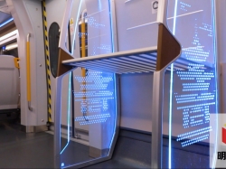 光影里的隐形诗：激光内雕玻璃，让透明介质长出灵魂