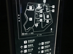光影筑梦:激光内雕玻璃赋能展厅的多维革新